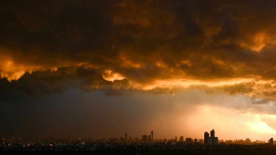 Mais de 60 países assinam tratado da ONU contra cibercrime criticado por grupos de direitos humanos