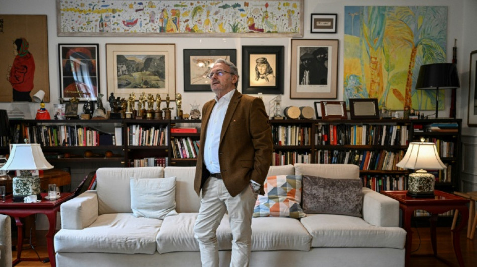 Revolucionario, guerrillero y cineasta: el at&iacute;pico embajador colombiano en China