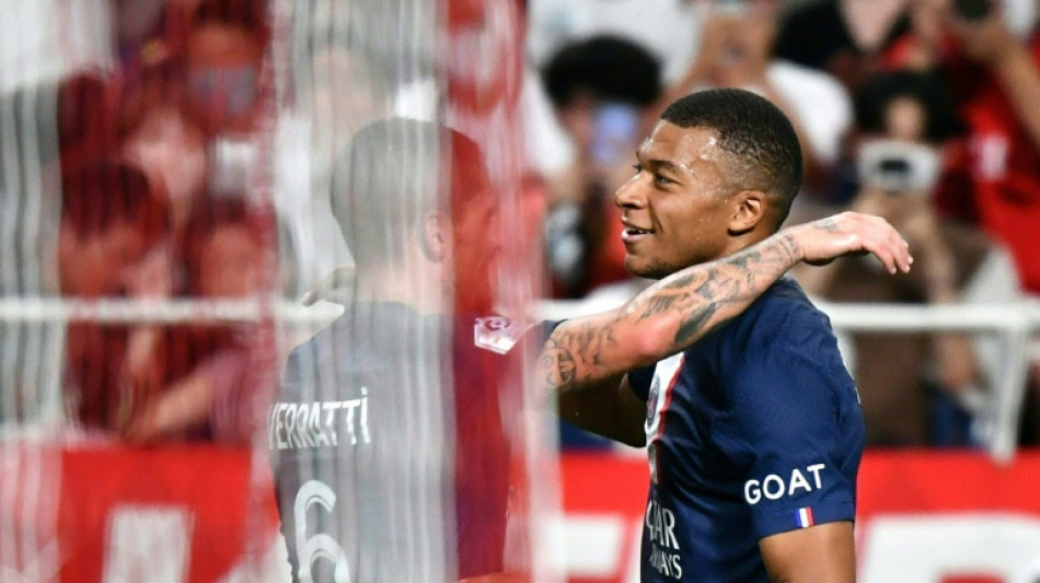 Foot: Paris et Mbappé en démonstration