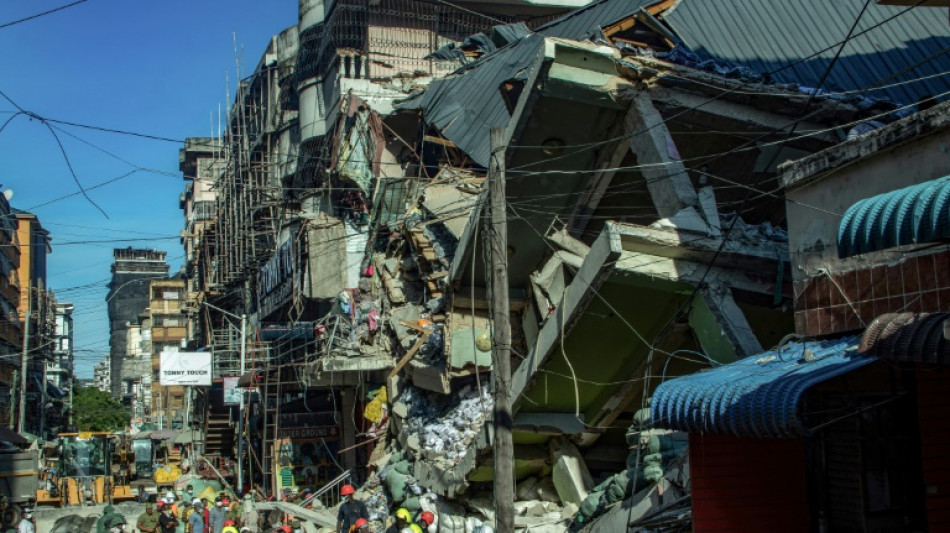 Effondrement d'un immeuble en Tanzanie: des survivants toujours sous les d&eacute;combres
