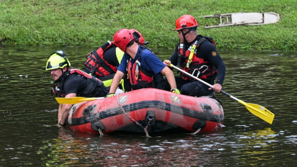 Inundaciones en Texas dejan m&aacute;s de 100 muertos mientras siguen b&uacute;squedas