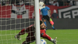 São Paulo vence Atlético Nacional nos pênaltis e vai às quartas da Libertadores