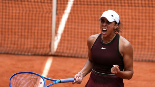 Keys says 'never too late' for success after reaching French Open quarters