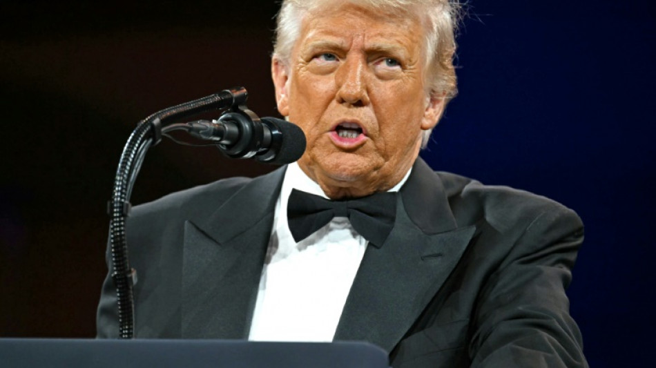 Trump k&uuml;ndigt "Pause" im Zollstreit an - Satz f&uuml;r EU sinkt auf zehn Prozent