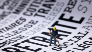 Ultime op&eacute;ration sauvetage pour le "conclave" des retraites, le Medef "tr&egrave;s r&eacute;serv&eacute;"