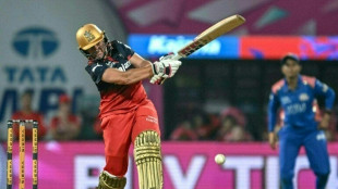 De Klerk fireworks guide Bengaluru to victory in WPL opener 