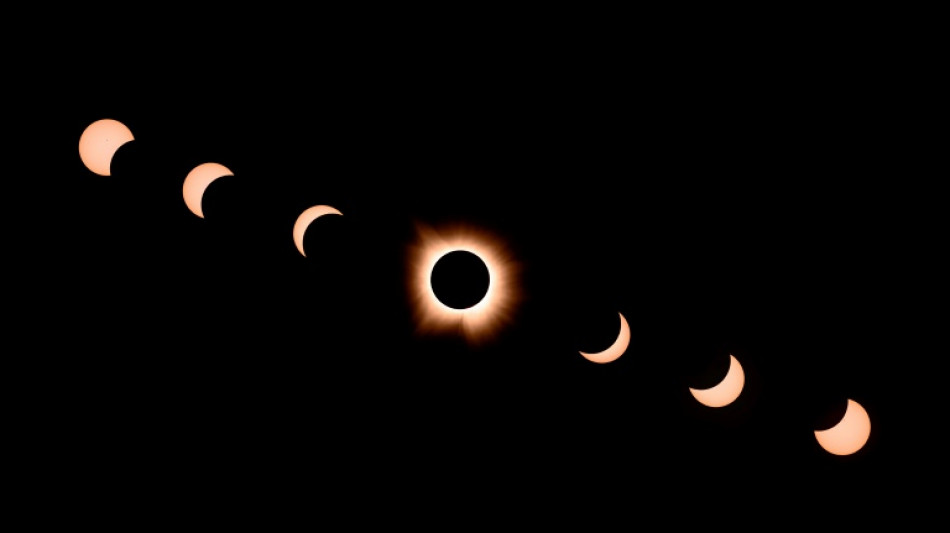 Une rare &eacute;clipse totale a travers&eacute; l'Am&eacute;rique du Nord