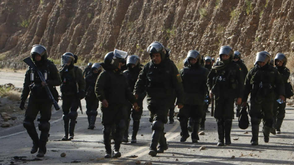 Seguidores de Evo Morales suspenden bloqueos de rutas en Bolivia que dejaron seis muertos