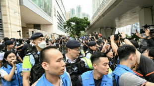 Hong Kong considera 14 r&eacute;us culpados no maior julgamento contra o movimento pr&oacute;-democracia
