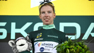 Wiebes claims Tour de France stage as Vos holds lead