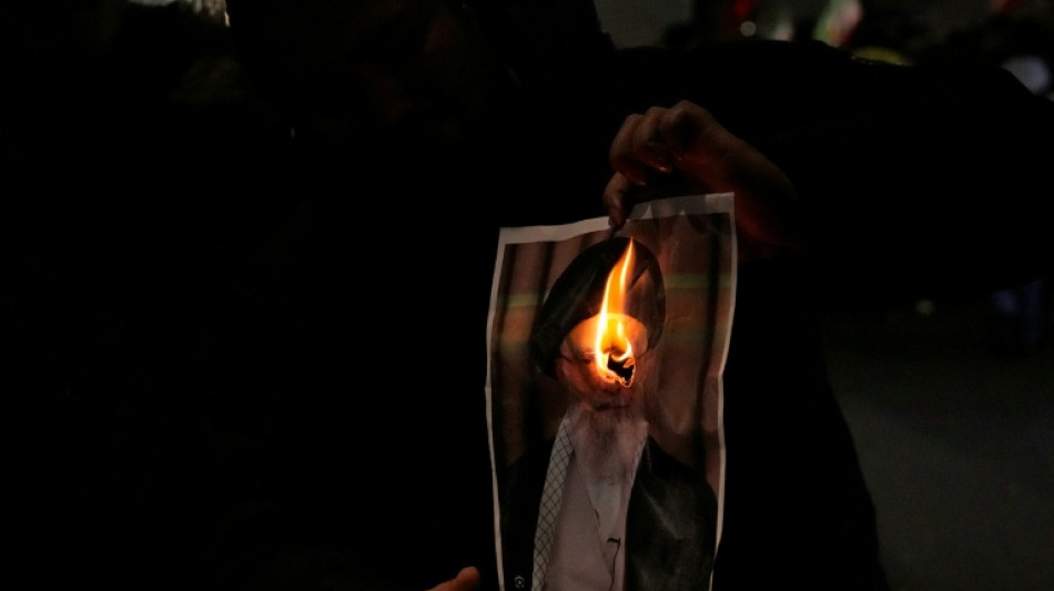 Demonstrators in London, Paris, Istanbul back Iran protests