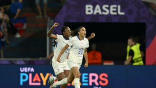 Euro-2025: Cascarino lib&egrave;re les Bleues qui se hissent en quarts