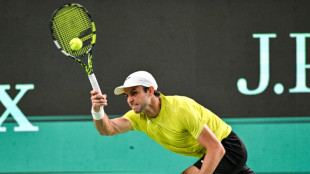 Carball&eacute;s derrota a Arthur Fils en la segunda ronda de Shangh&aacute;i