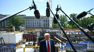 Les opposants de Trump lui reprochent d'avoir encore franchi un cran dans la corruption