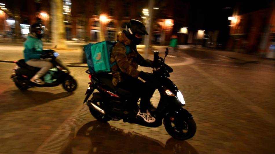 Deliveroo et trois de ses ex-dirigeants jug&eacute;s pour "travail dissimul&eacute;"