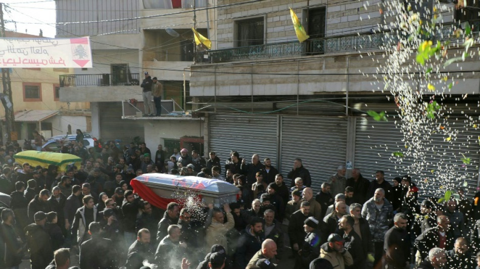 Des sites du Hezbollah frapp&eacute;s &agrave; Beyrouth selon Isra&euml;l, combats dans l'est du Liban