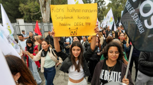 Les Chypriotes-turcs manifestent contre l'autorisation du voile au lycée