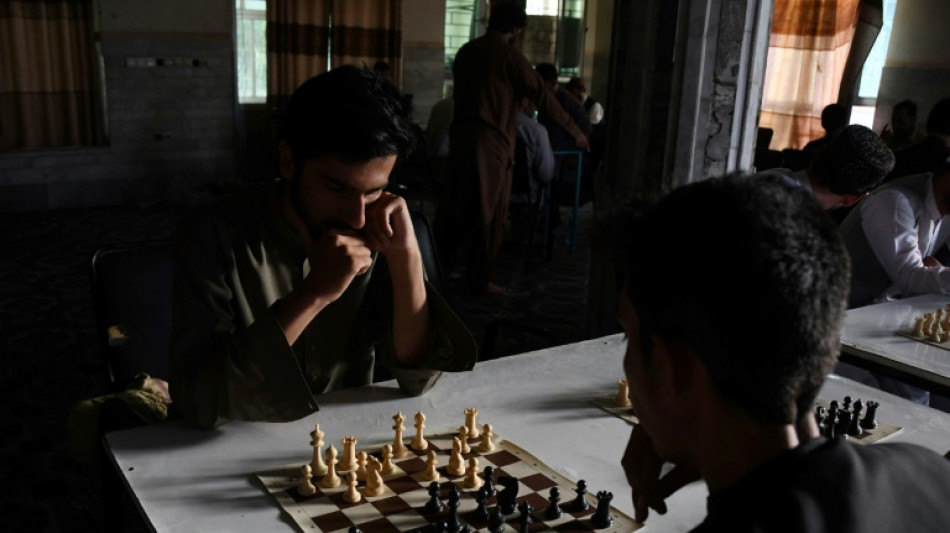 Désormais interdit par les talibans: jouer aux échecs