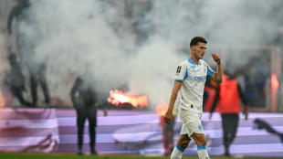 Benjamin Pavard confirma sa&iacute;da do Olympique de Marselha