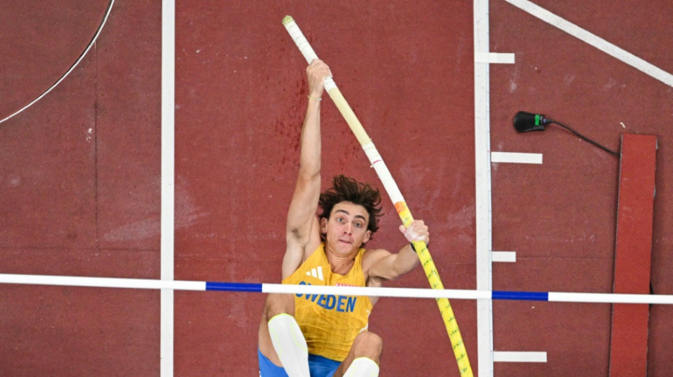 Mit Weltrekord: Überflieger Duplantis macht Titel-Hattrick klar