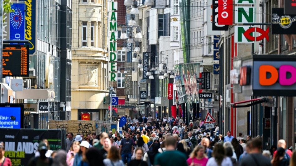 Verbraucherstimmung: Steigende Einkommenserwartungen stoppen Abw&auml;rtstrend