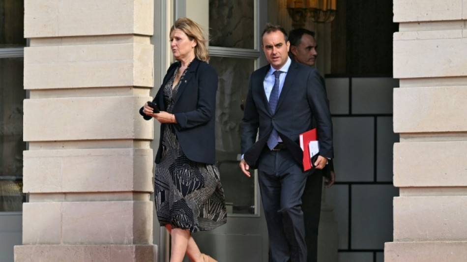 Francia enfrenta el riesgo de una degradación de la nota de su deuda