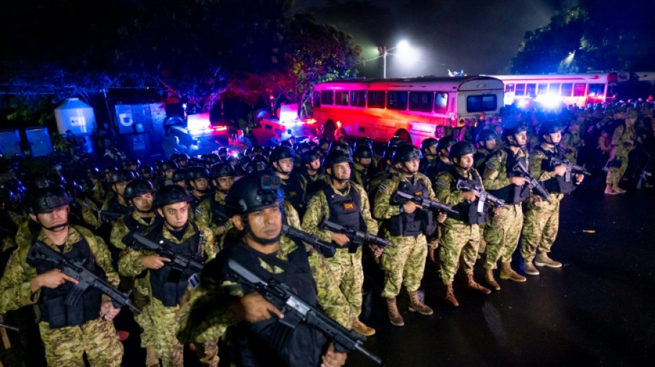 El Salvador mobiliza quatro mil militares e policiais em a&ccedil;&atilde;o contra gangues