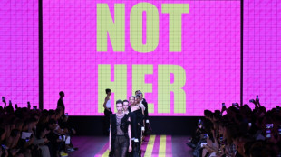 Dior sorprende con un desfile feminista, Saint Laurent vuelve a las ra&iacute;ces