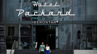 Tourism plummets in US-blockaded Cuba