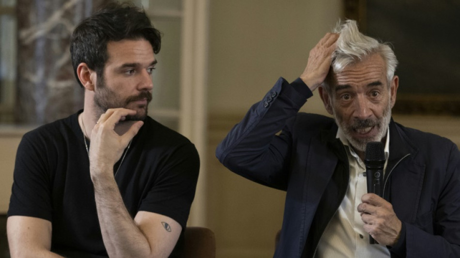 Imanol Arias "muy feliz" de que serie de TV "Cu&eacute;ntame" llegue a su fin