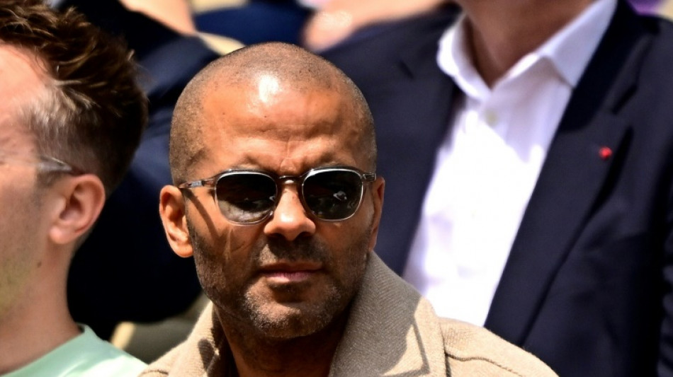 Tony Parker a-t-il &eacute;t&eacute; &eacute;vinc&eacute; d'un march&eacute; public dans les Alpes? La justice en d&eacute;bat