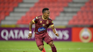 Colombiano Campaz volta ao Gr&ecirc;mio ap&oacute;s 'novela' com Rosario Central da Argentina