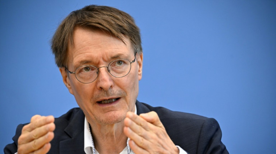 Lauterbach stellt Programm zu Unterst&uuml;tzung von Long-Covid-Kranken vor