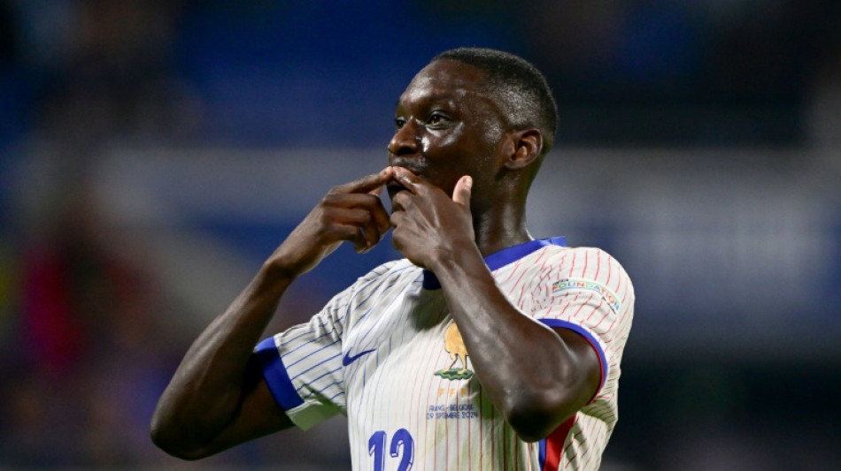 Juventus oficializa contrata&ccedil;&atilde;o de Alberto Costa; Kolo Muani chega a Turim