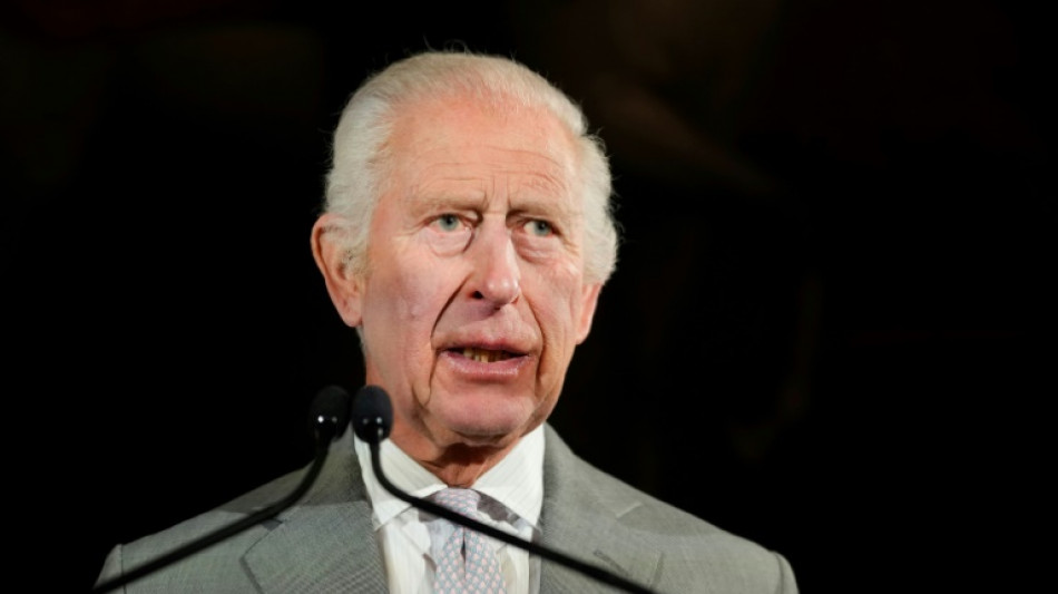 Charles III apoia atua&ccedil;&atilde;o da pol&iacute;cia brit&acirc;nica ante dist&uacute;rbios