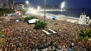 Ap&oacute;s protestos, CCJ do Senado rejeita PEC da Blindagem